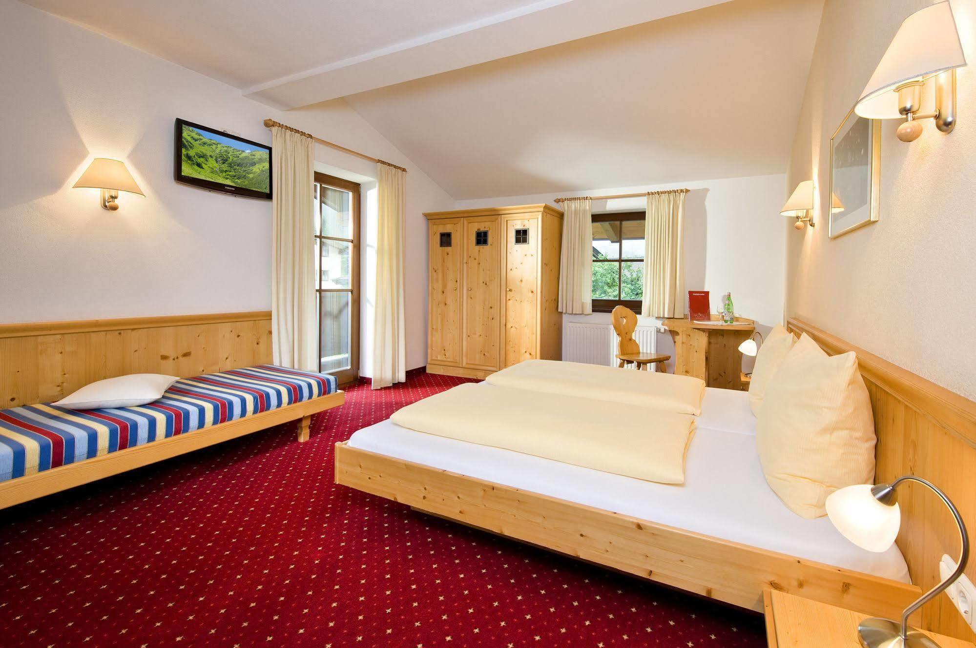 Hotel Reitlwirt Brixen im Thale Pokój zdjęcie